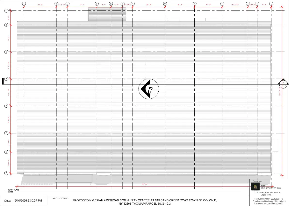 Architectural drawing of the roofing system and drainage slopes.